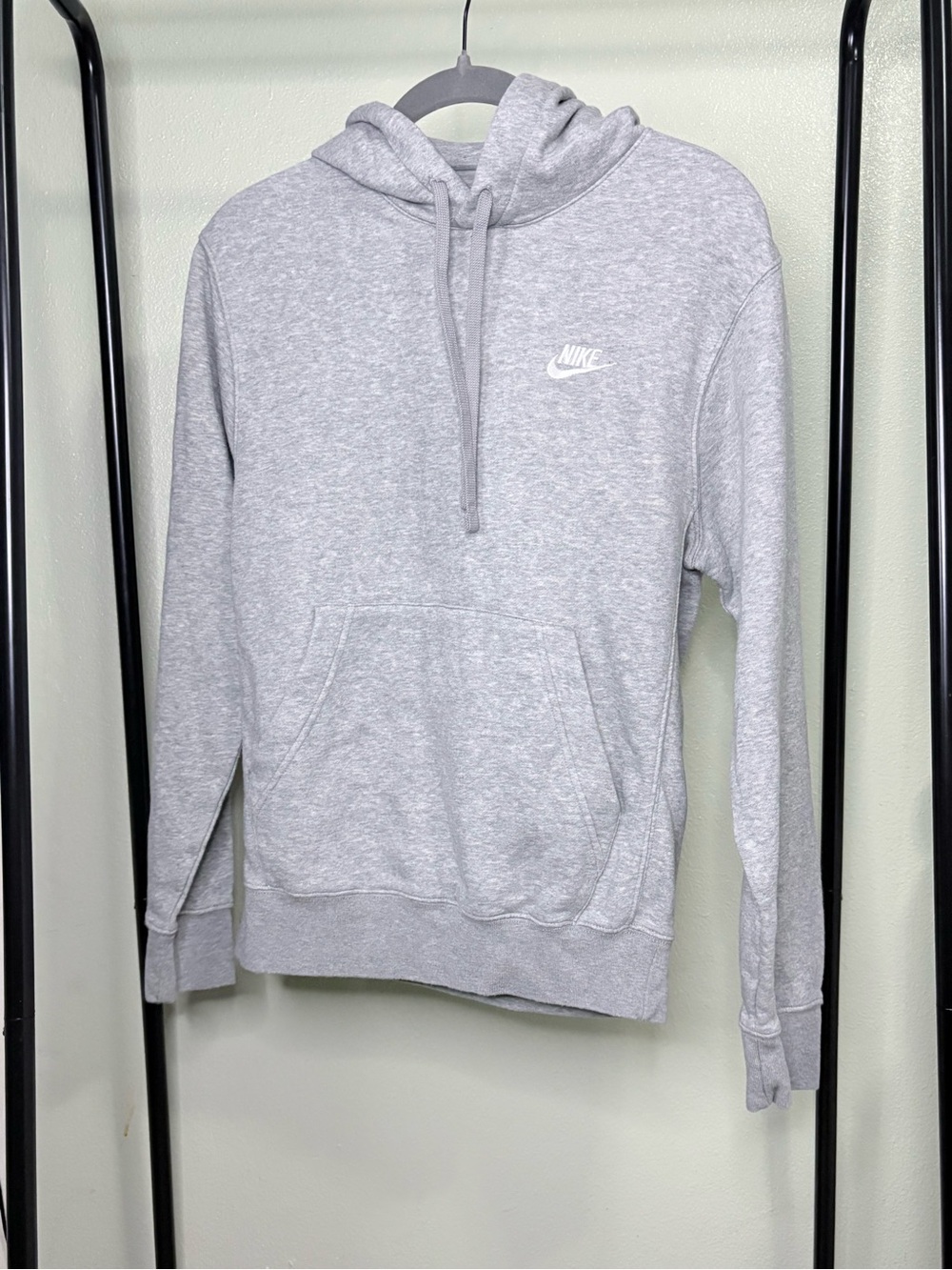 EUC Nike Club Fleece Embroidered Swoosh Heather Grey Pullover Hoodie Size XS